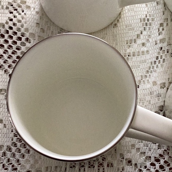 COPY - Mug
Couture Platinum
by MIKASA - Picture 2 of 5